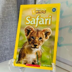 National Geographic Kids 🐘🦁 Safari Paperback Book Scholastic